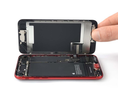 Замена заднего стекла iPhone SE 2022