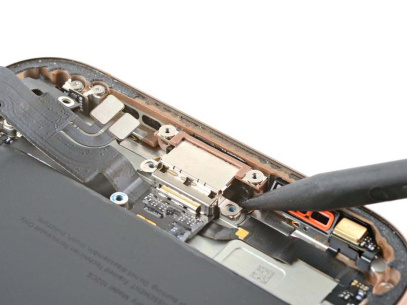 Замена разъема зарядки iPhone 16 Pro Max