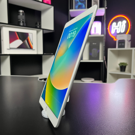 Trade in Apple iPad Air (3-го поколения, 2019) Wi-Fi 64Gb Silver IMEI: LMPF