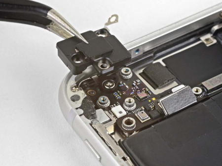 Замена антенны NFC iPhone SE 2020